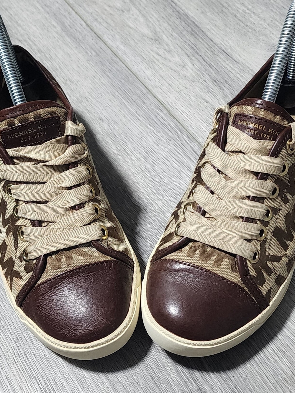 Michael Kors Mocha Signature Canvas City Sneakers Womens Size 6 - Picture 2 of 7